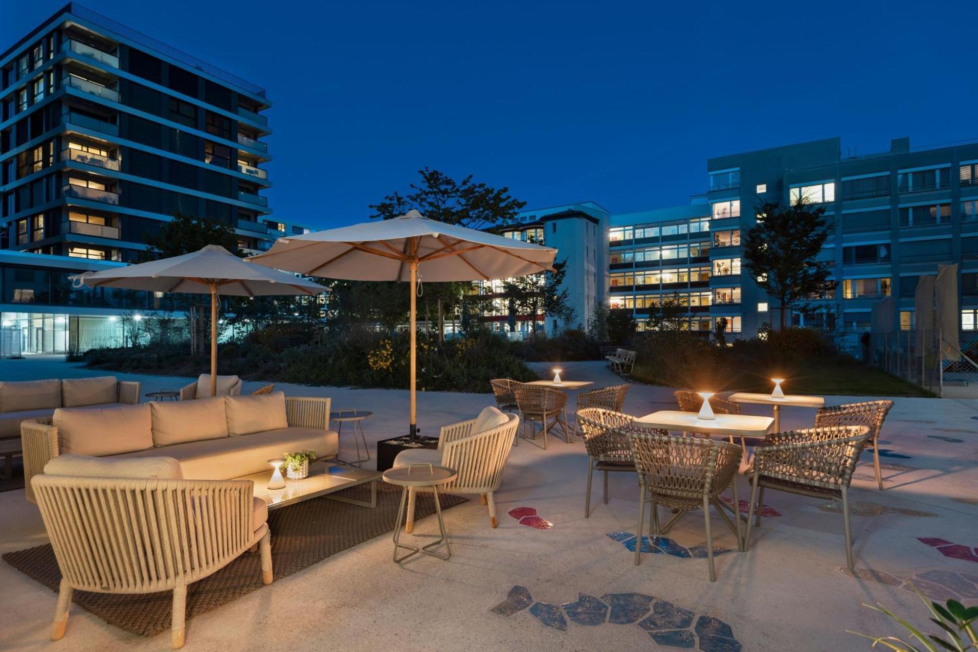 By Marriott Nations Genebra